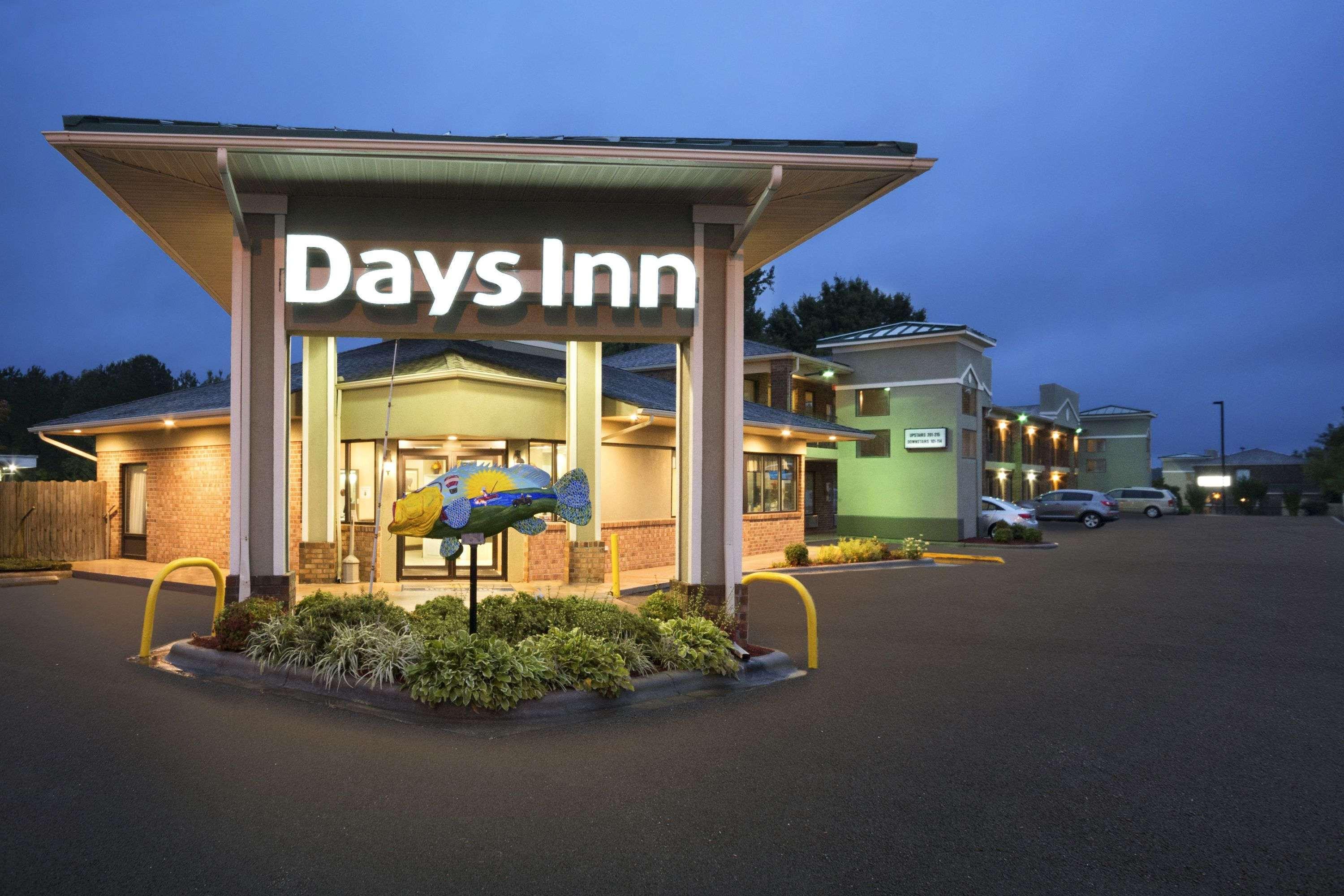 Days Inn By Wyndham Weldon Roanoke Rapids Exterior photo
