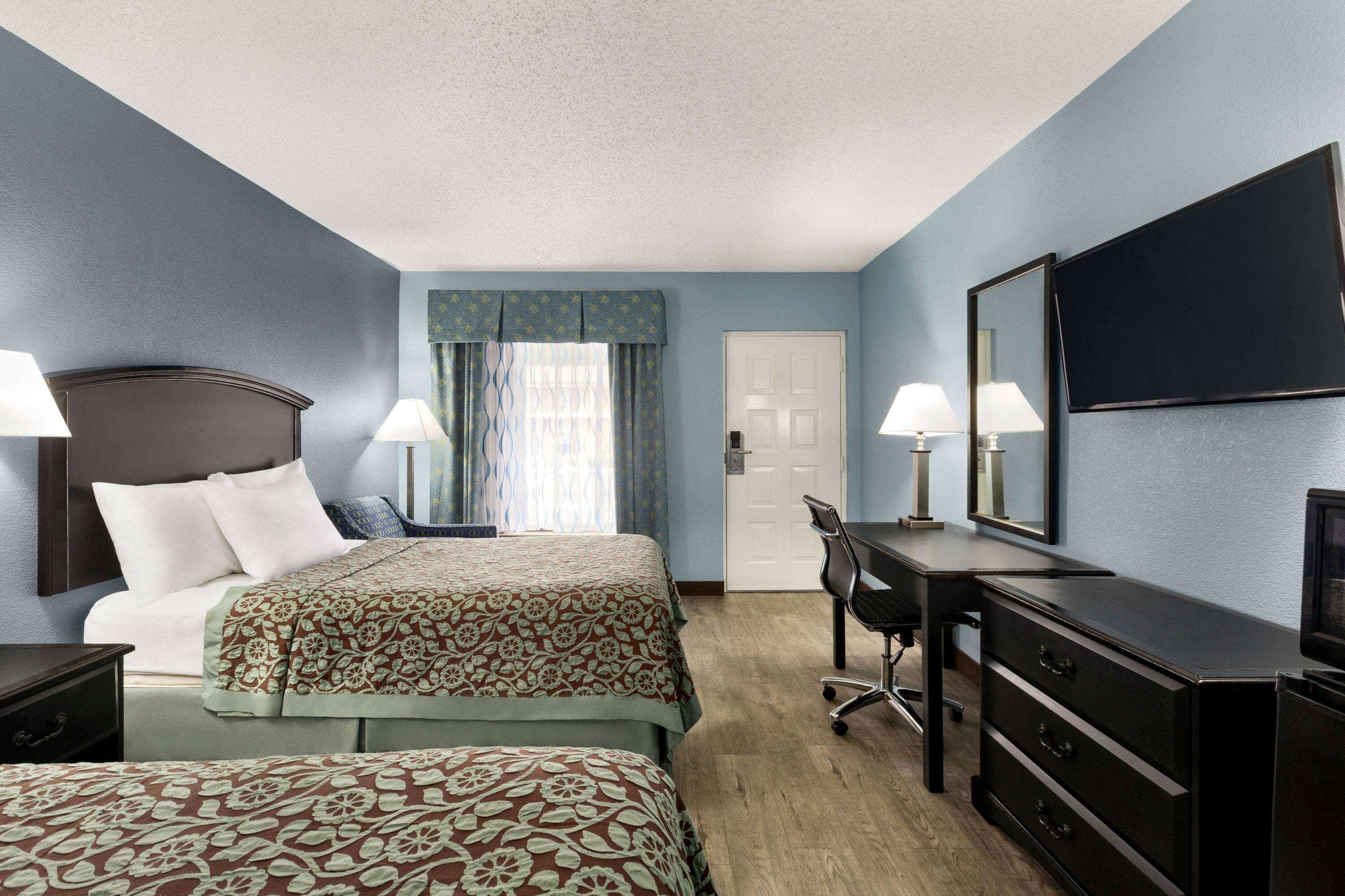 Days Inn By Wyndham Weldon Roanoke Rapids Exterior photo