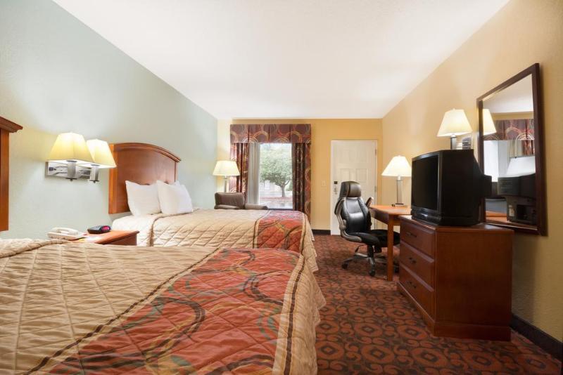 Days Inn By Wyndham Weldon Roanoke Rapids Exterior photo